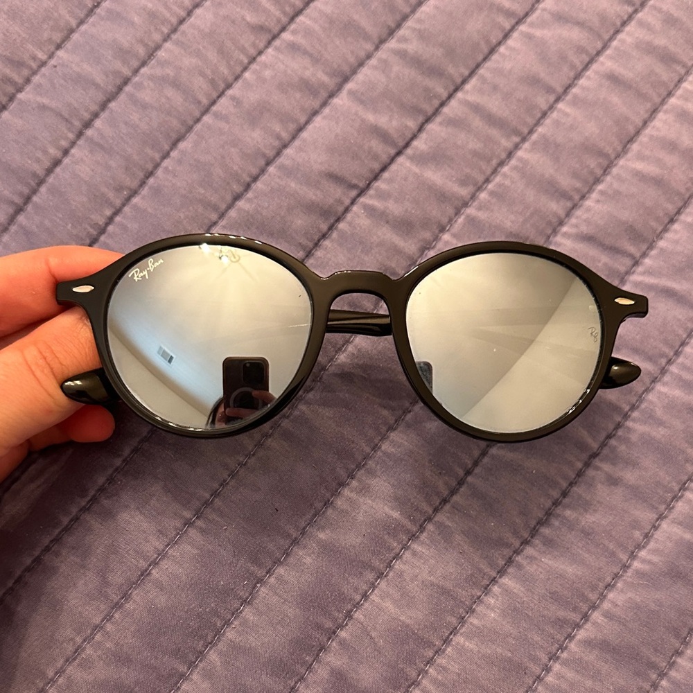Ray-Ban Black Mirror Lens Sunglasses